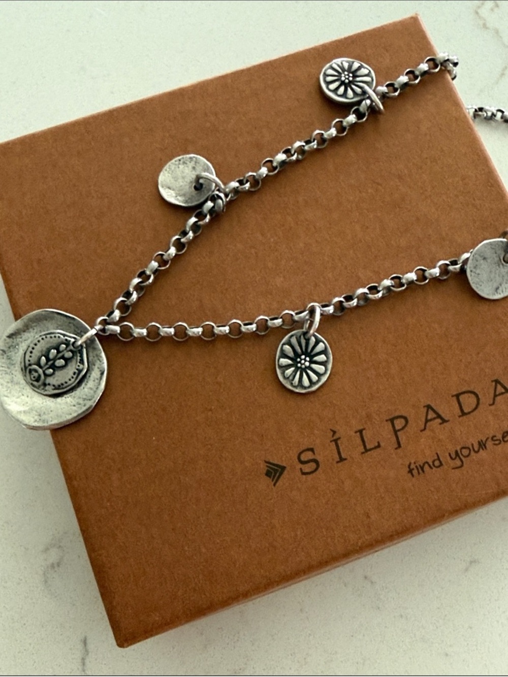 Silpada Oxidized Sterling Silver Floral Disc Charm Rolo Necklace N1668